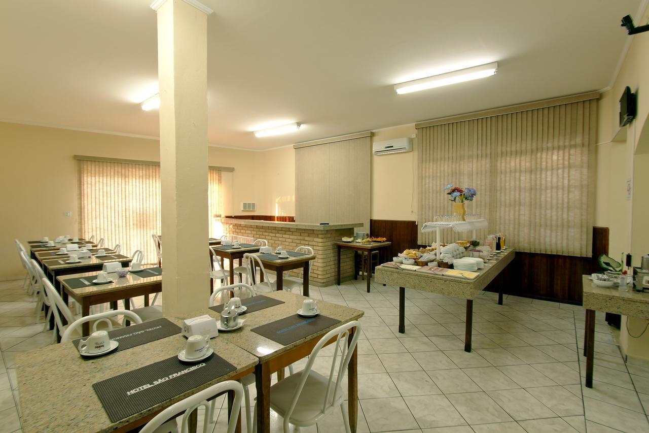 Hotel São Francisco Águas de Lindoia Exterior foto